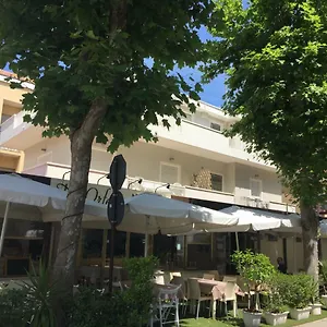 https://appartamenti-orfeo.emilia-romagnahotels.net